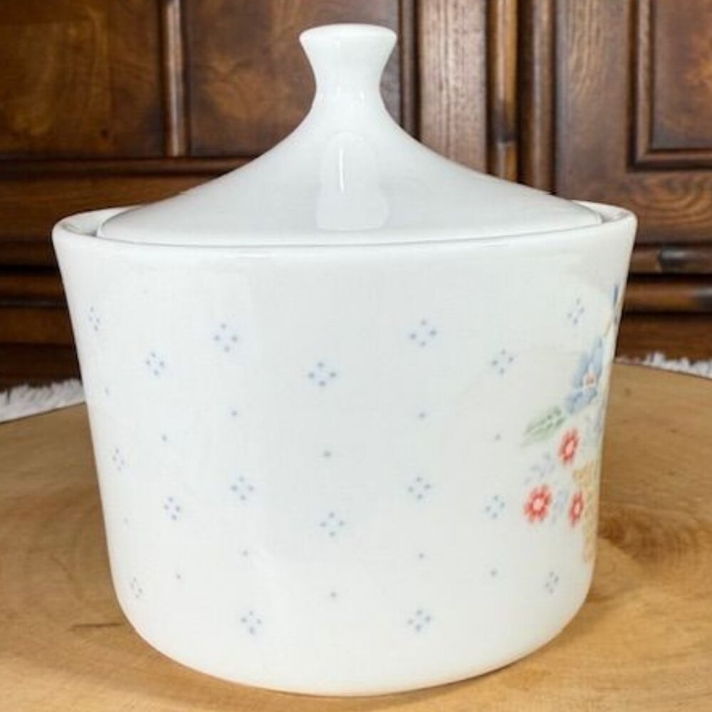 Vintage Corning Country Cornflower 10oz Creamer and Sugar Bowl with Lid - Picture 8 of 13